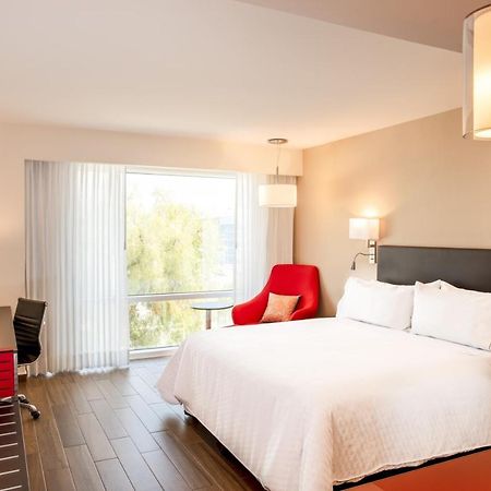Fiesta Inn Celaya Galerias Екстер'єр фото