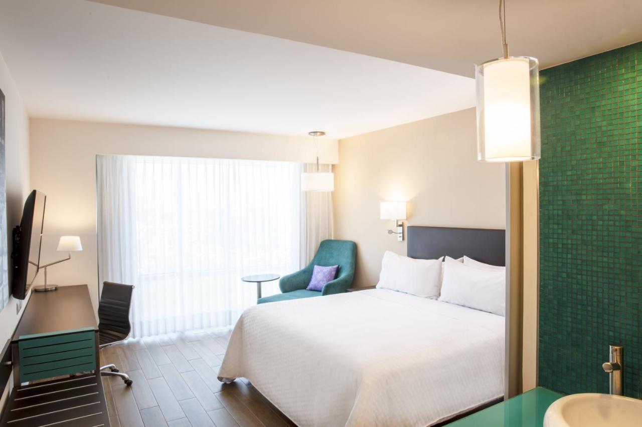 Fiesta Inn Celaya Galerias Екстер'єр фото