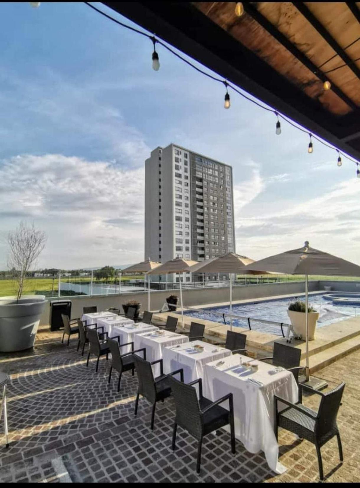 Fiesta Inn Celaya Galerias Екстер'єр фото