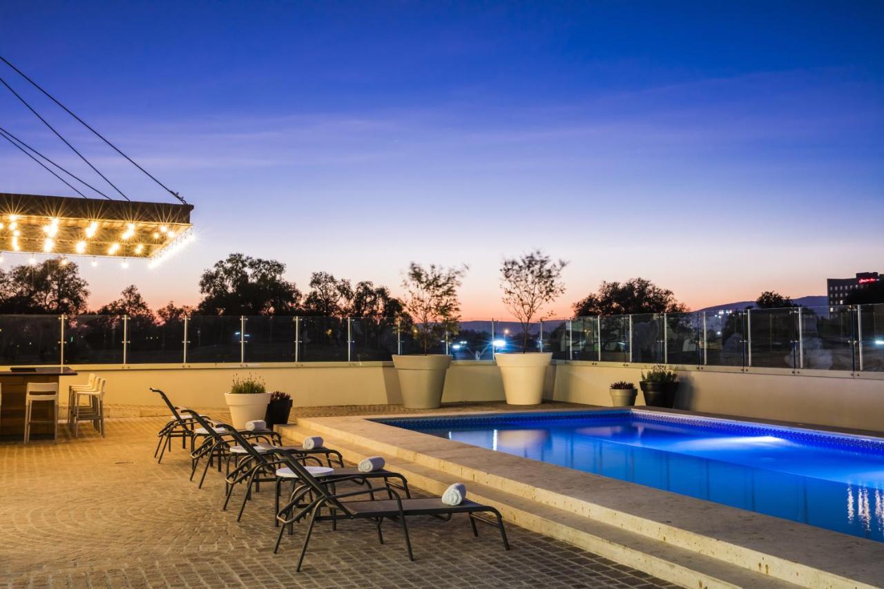 Fiesta Inn Celaya Galerias Екстер'єр фото