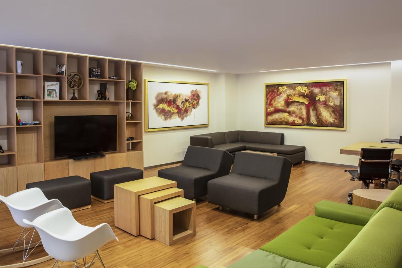 Fiesta Inn Celaya Galerias Екстер'єр фото