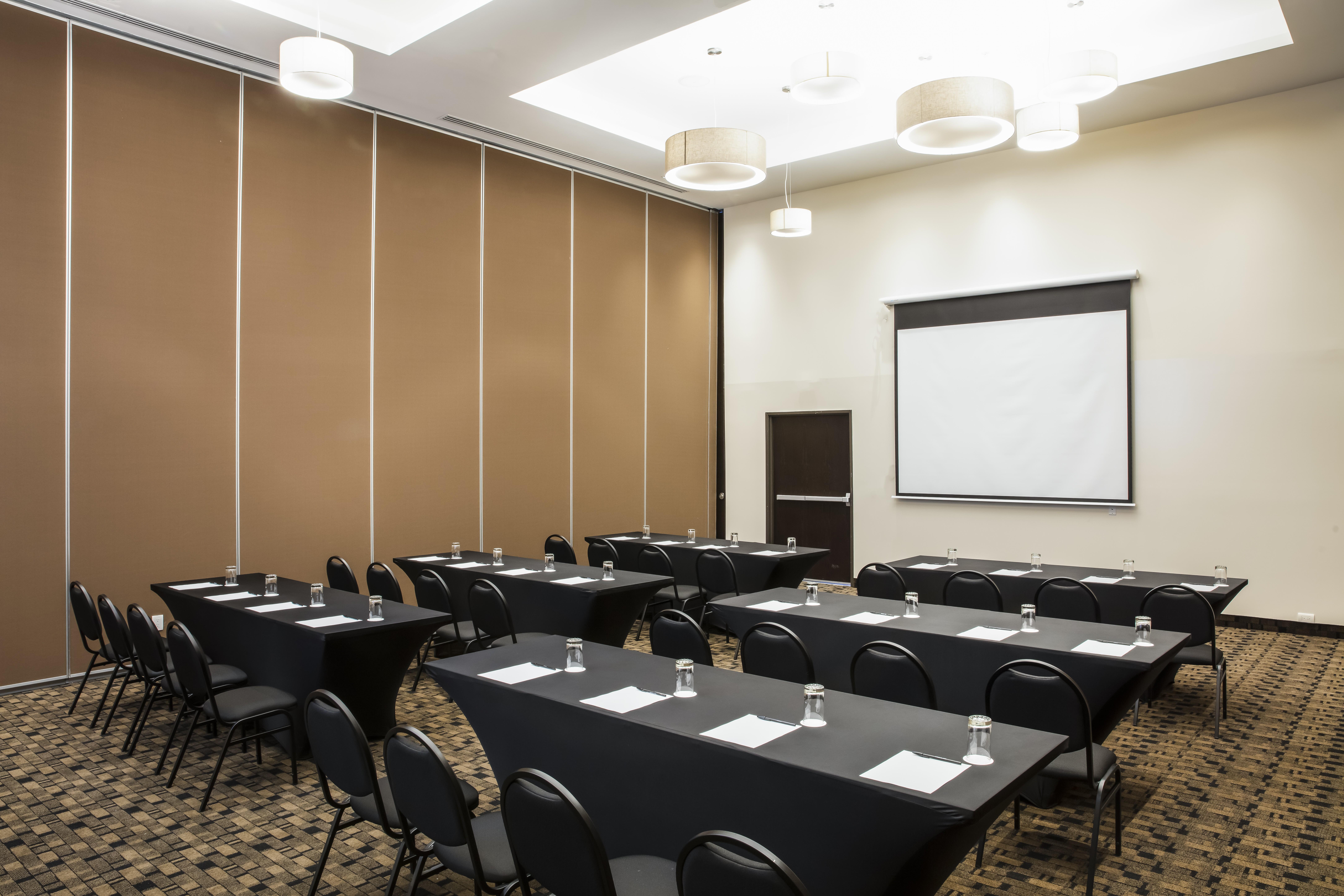 Fiesta Inn Celaya Galerias Екстер'єр фото