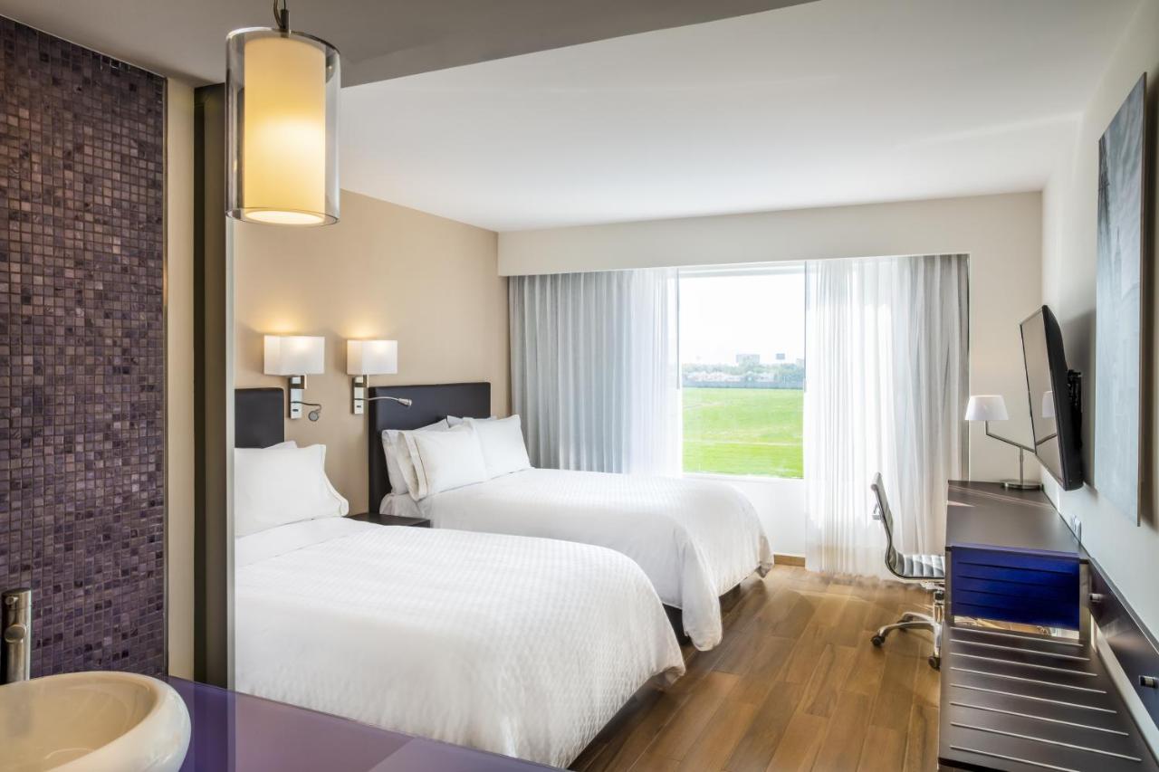 Fiesta Inn Celaya Galerias Екстер'єр фото